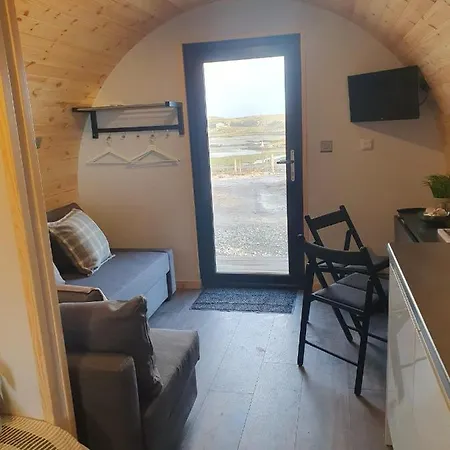 Grimsay Glamping, North Uist - Pod Glas Rossinish Exterior photo