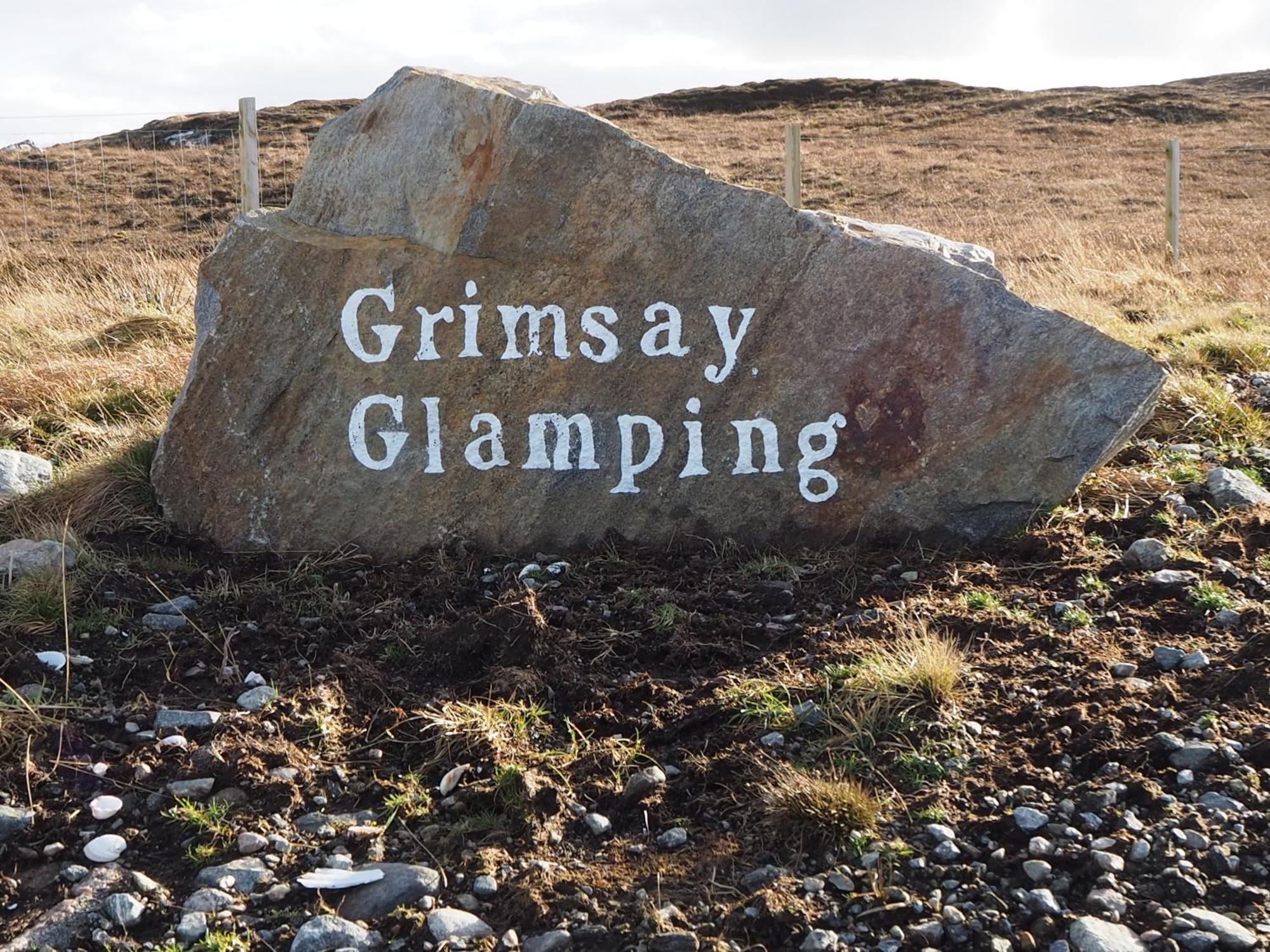 Grimsay Glamping, North Uist - Pod Glas Apartment